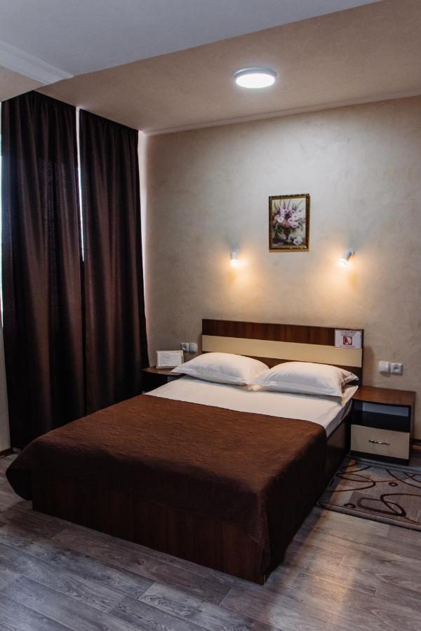 Гостинний Двір "Марія" Hotell Kropyvnytskyj Eksteriør bilde