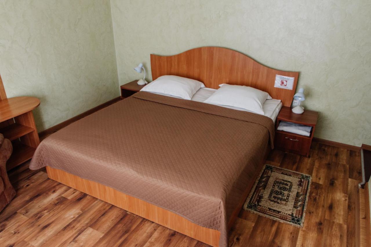 Гостинний Двір "Марія" Hotell Kropyvnytskyj Eksteriør bilde
