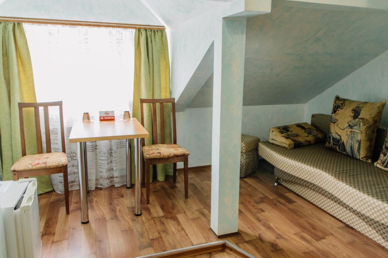 Гостинний Двір "Марія" Hotell Kropyvnytskyj Eksteriør bilde