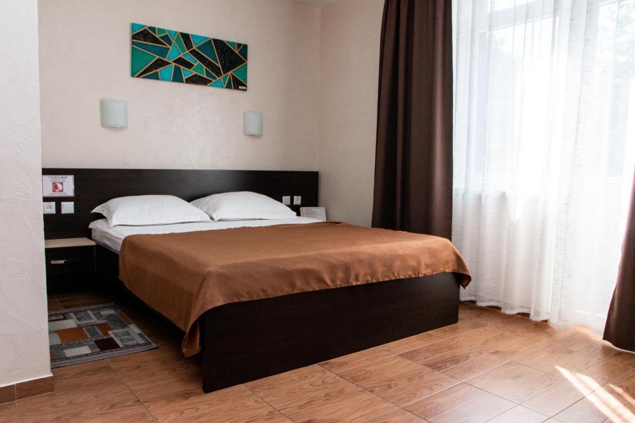 Гостинний Двір "Марія" Hotell Kropyvnytskyj Eksteriør bilde